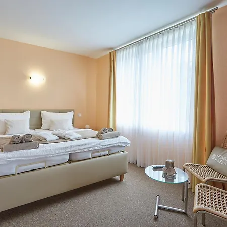 Strandwetter Duenenhotel מלון